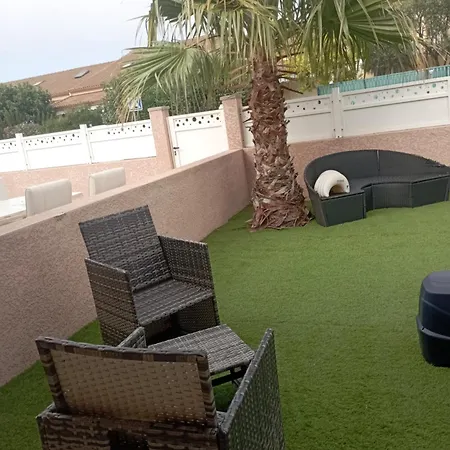 Delking-size & Piscine & & *